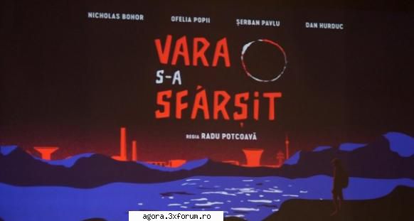 vara s-a sf�rsit (2016)

 

un băiat dintr-un oraș de provincie, timid, singuratic și
